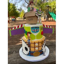 Gâteau d'anniversaire sur mesure – Layer Cake artisanal à Bruxelles, Wooly Pâtisserie