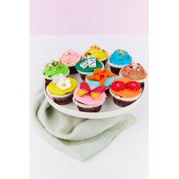 Plateau de cupcakes pour un événement