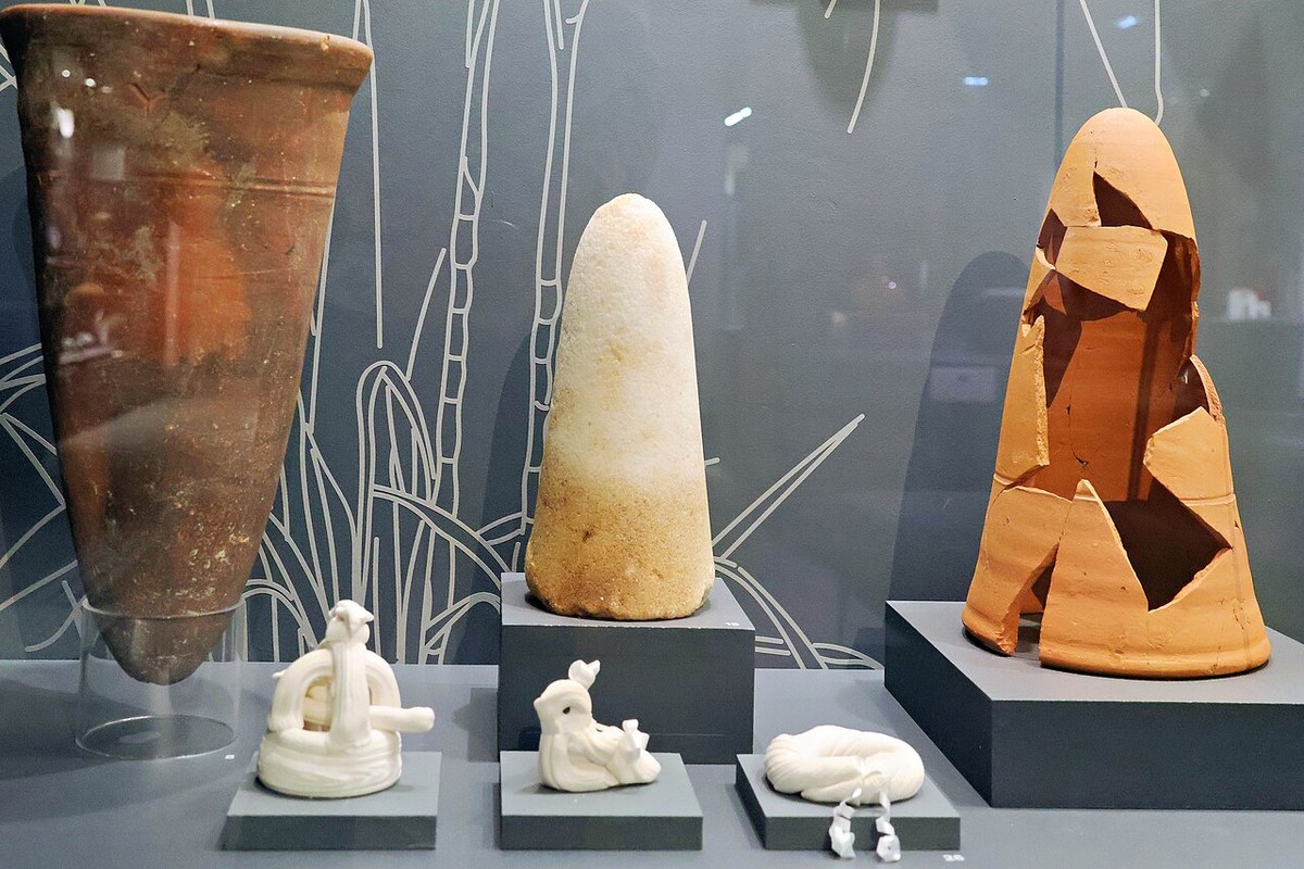 Pain de sucre conique exposé au musée A Cidade do Açúcar, à Funchal, sur l'île de Madère